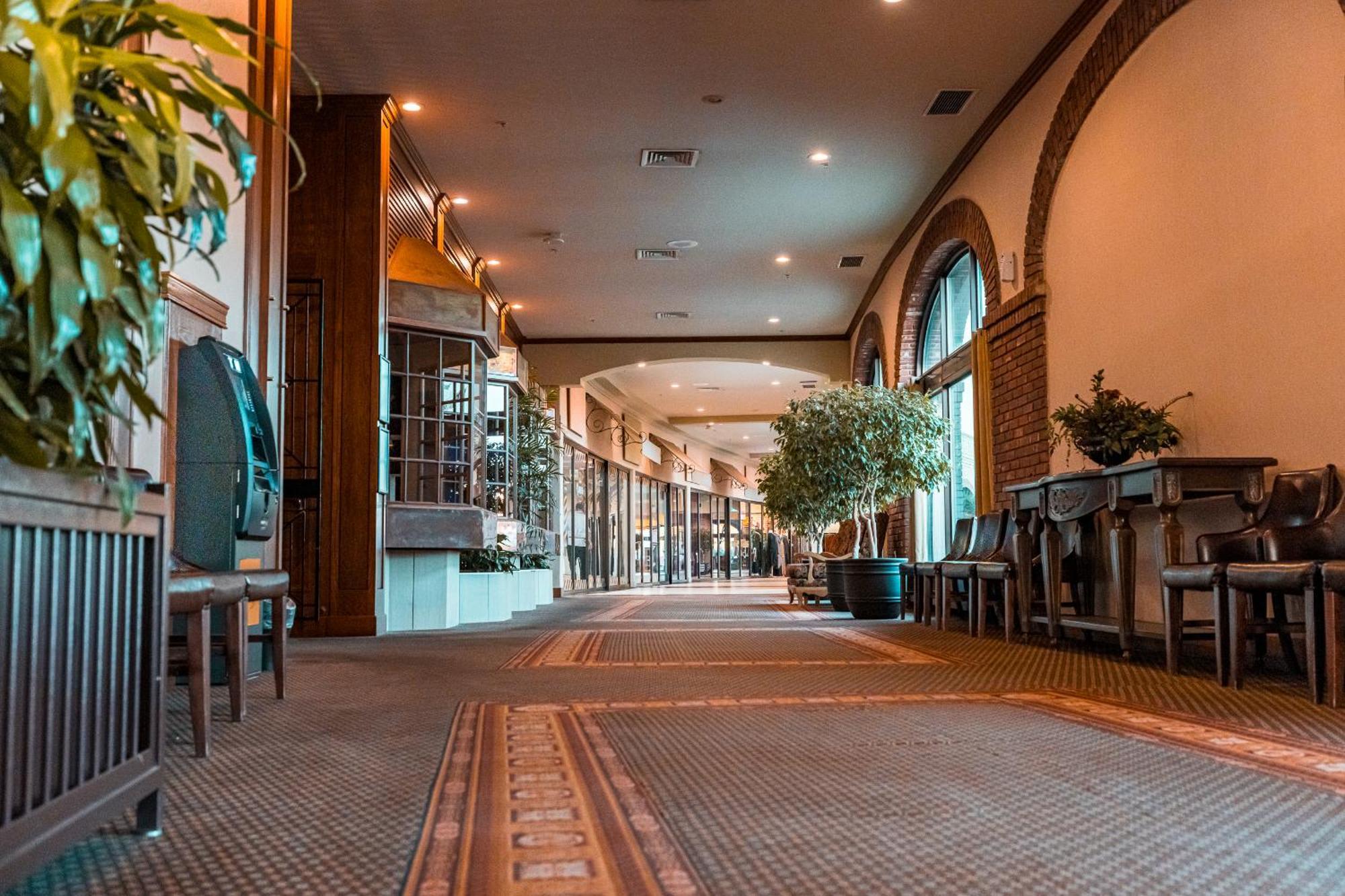 Red Deer Resort & Casino Buitenkant foto