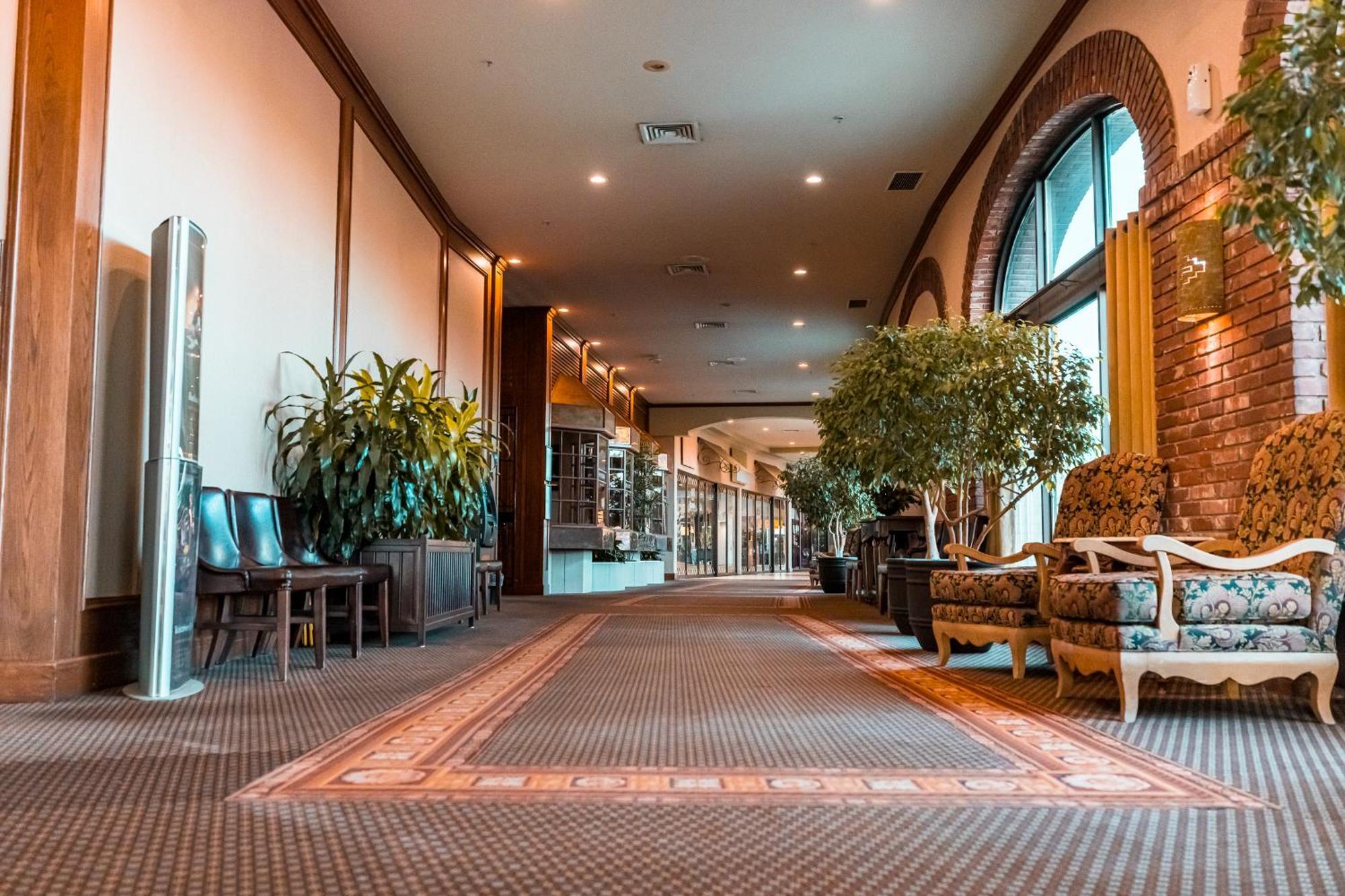 Red Deer Resort & Casino Buitenkant foto